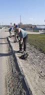 Шиханские организации продолжают участвовать в субботниках