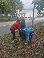 В Шиханах продолжаются работы по уборке и благоустройству общественных территорий