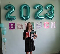 Три выпускника девятых классов г. Шиханы получили аттестаты с отличием