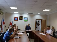 На заседании Собрания депутатов обсудили ряд вопросов