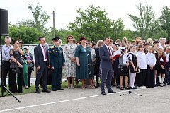 Для шиханских выпускников прозвенел последний школьный звонок