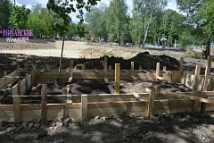 Глава города Антон Лещенко проинспектировал ход работ в шиханском парке «Я-Патриот»