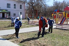 В Шиханах прошли массовые субботники