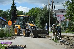 Глава города Антон Лещенко проинспектировал ход работ в шиханском парке «Я-Патриот»