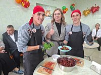 Вкус победы и кулинарного мастерства ощутили проживающие Шиханского дома-интерната 