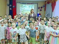 Дошколята открыли двери в мир стихов