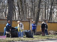 Шиханская медико-санитарная часть вышла на субботник